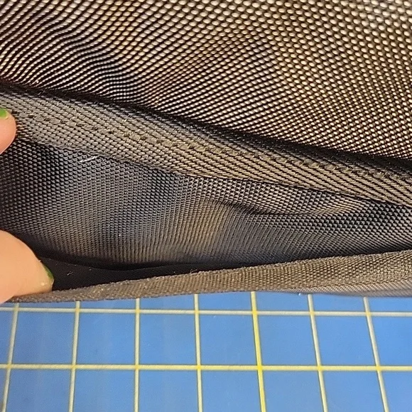 Nikon Gray & Black Camera Bag Multi Pocket Adj Strap Preloved - Picture 3 of 9